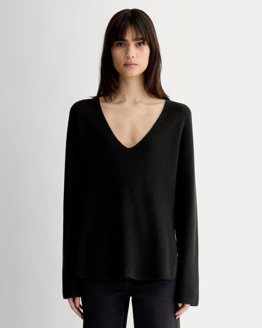 The Slouchy V-Neck in Everyday Cotton | Black