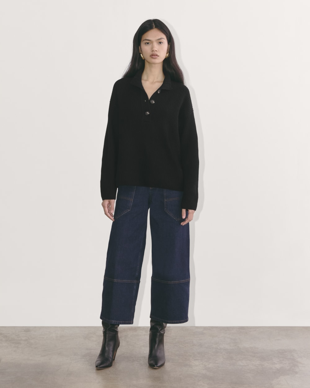 The Cocoon Henley in Wool Cashmere | Black