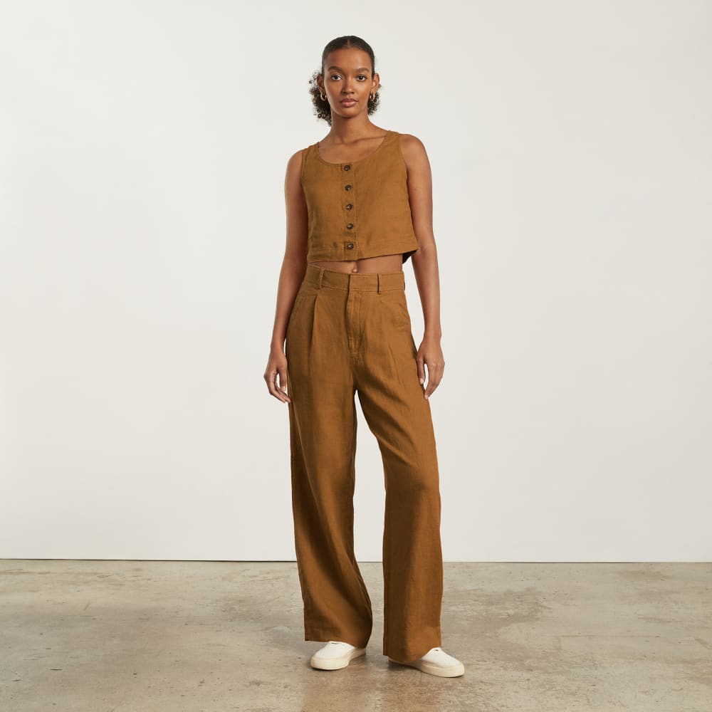 The Linen Button-Front Crop Tank | Tawny Brown