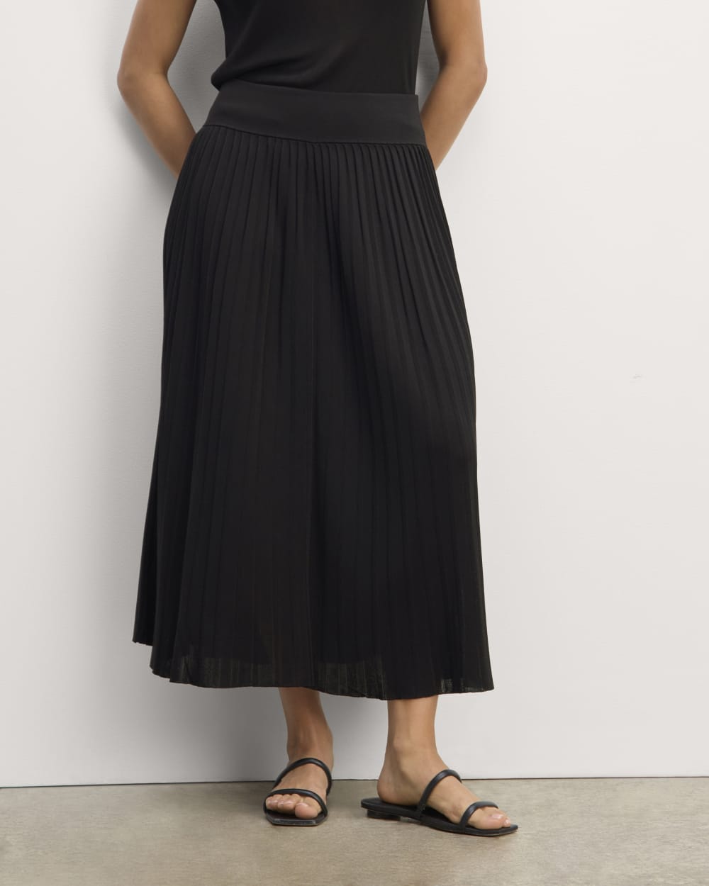 The Pleated Skirt | Black