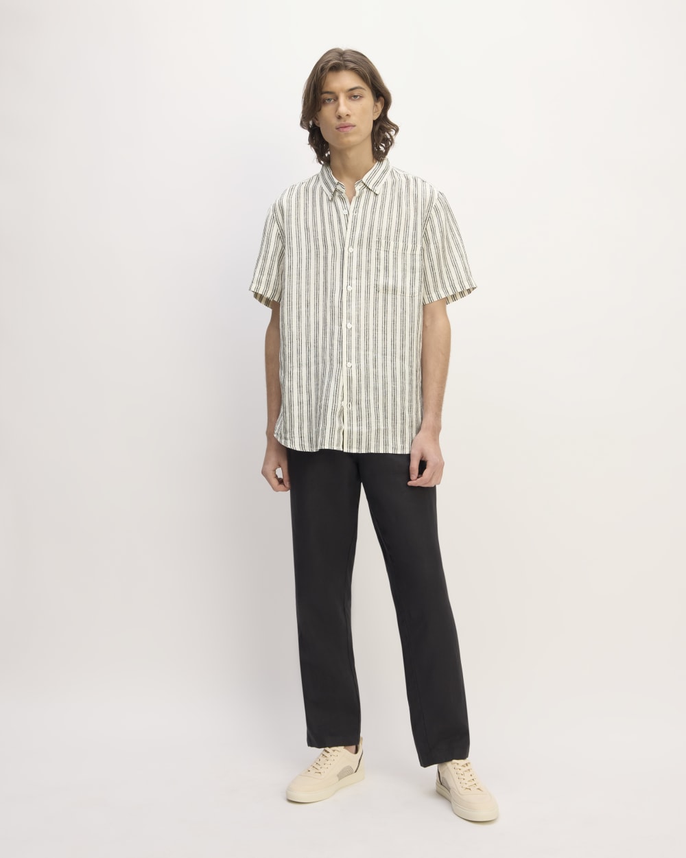 The Classic Short-Sleeve Shirt in Linen | Bone / Black