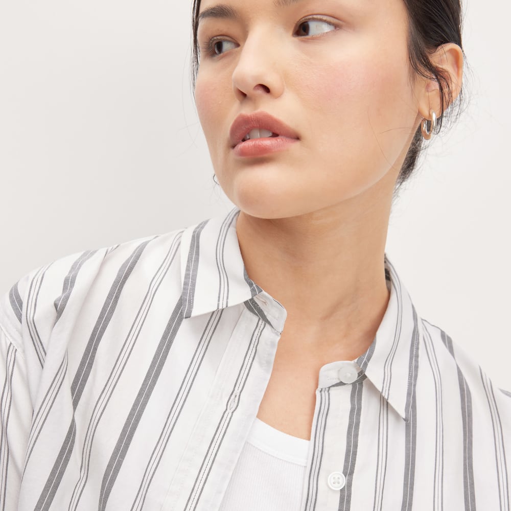 The Way-Short Shirt in Silky Cotton | Bone / Black