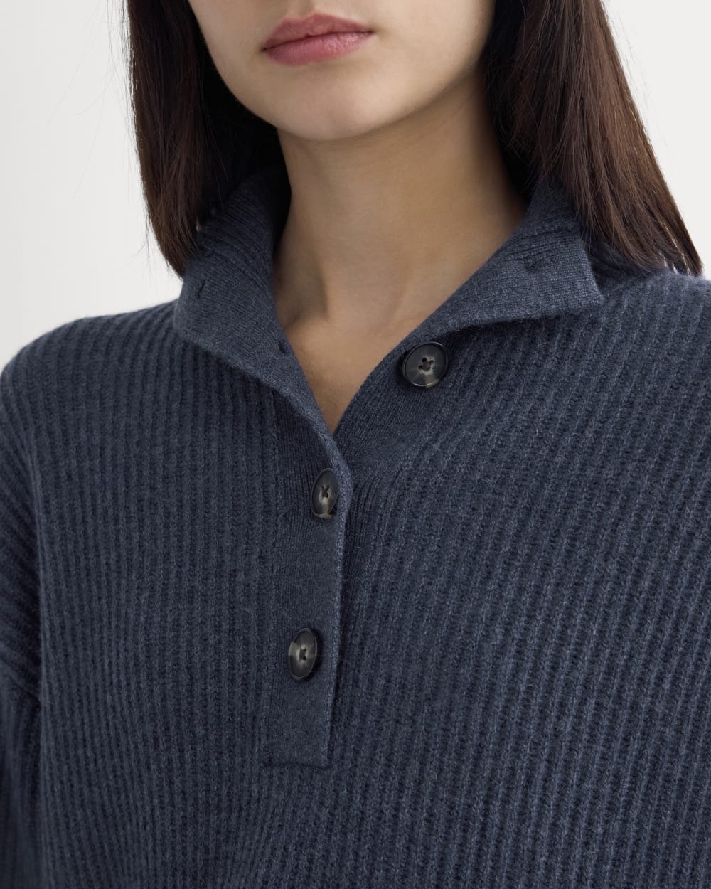 The Cocoon Henley in Wool Cashmere | Indigo