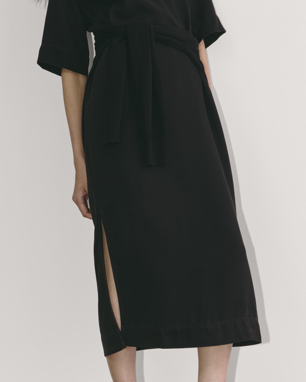 The Relaxed T-Shirt Dress in Buttersoft | Black