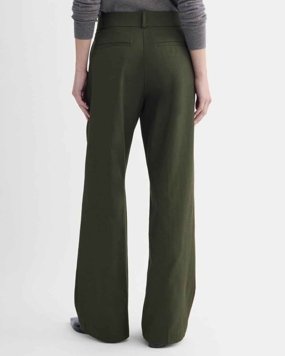 Wide-Leg Trouser in Buttersmooth | Dark Green | 32 Inseam