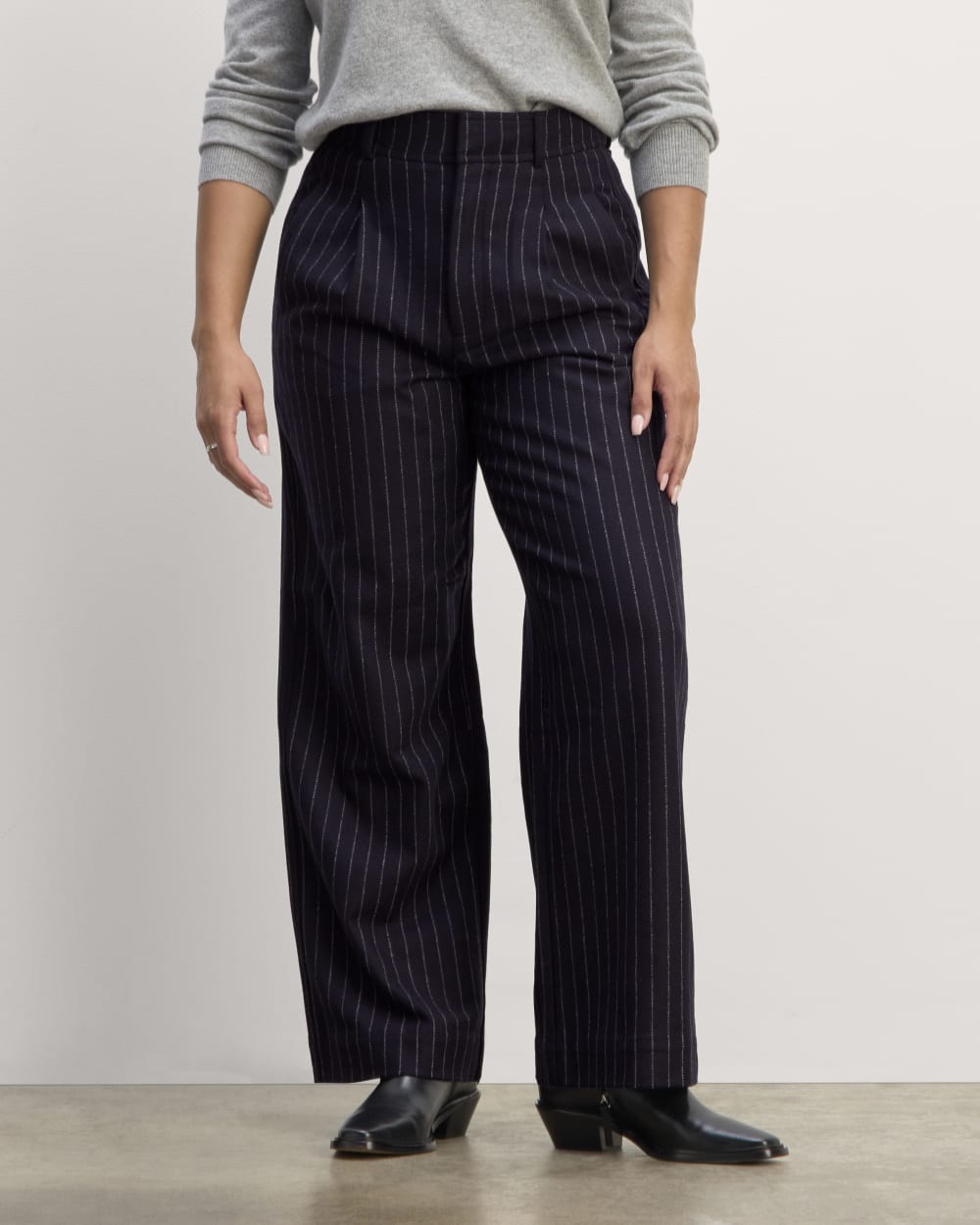The Draper Pant in Wool | Navy / White