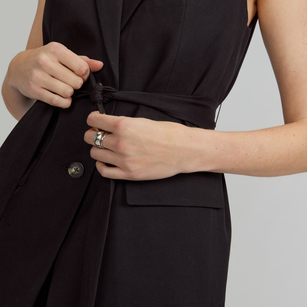 The Sleeveless Blazer in Buttersmooth | Black