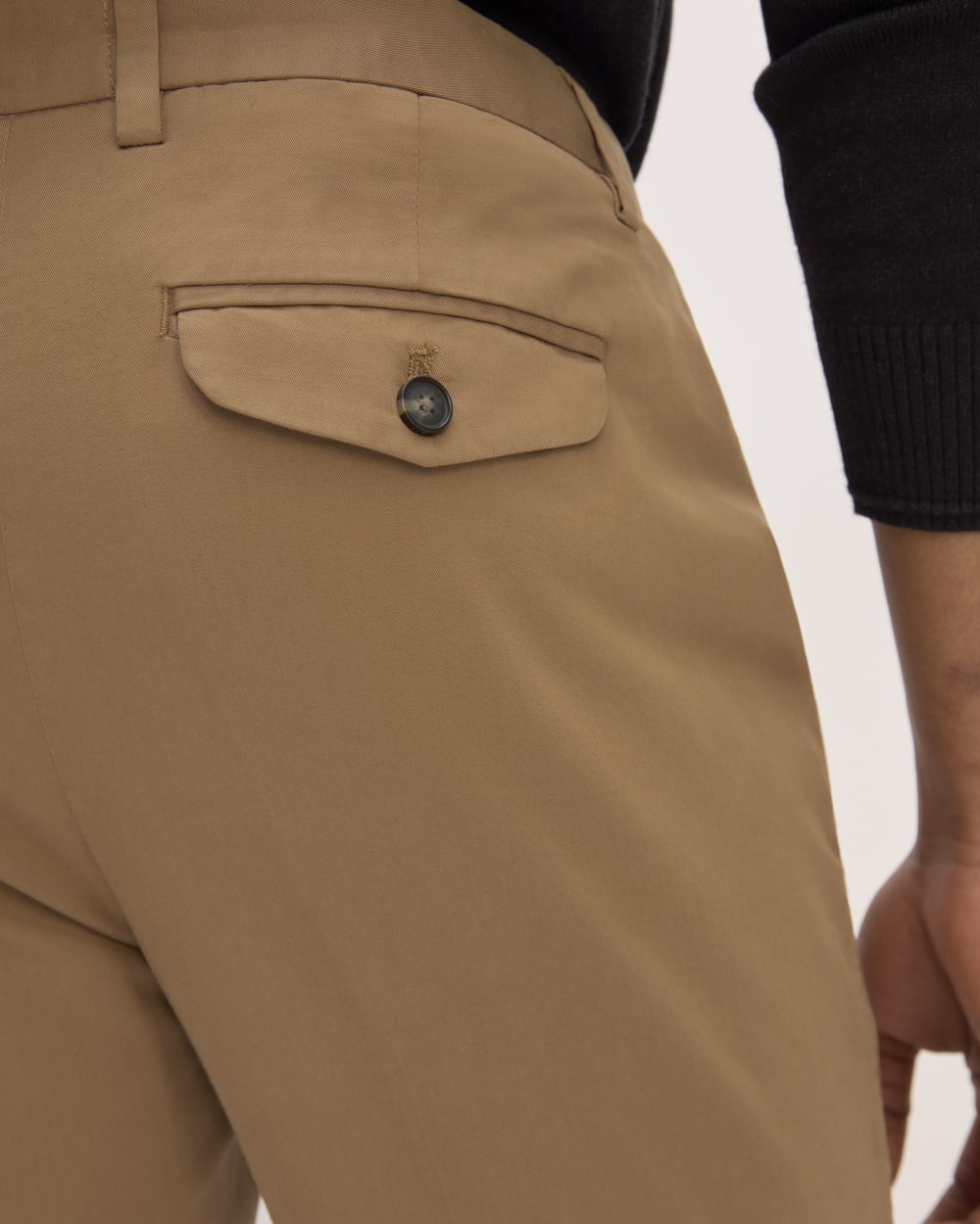 The Relaxed Taper Air Chino | Toasted Coconut