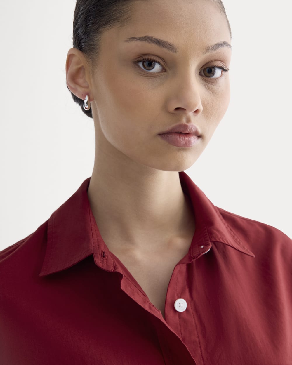 The Way-Short Shirt in Silky Cotton | Merlot