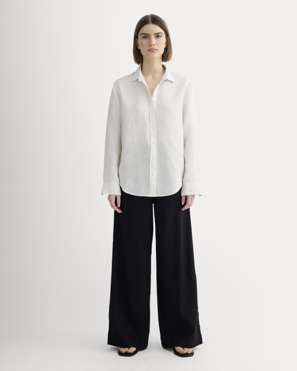 The Must-Have Shirt in Linen | Natural Chambray