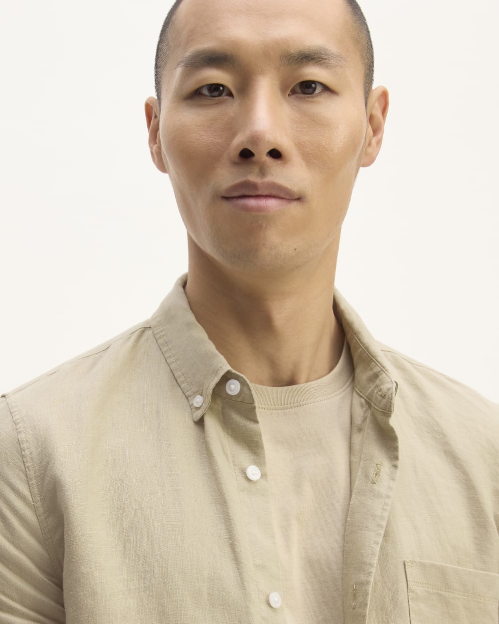 The Classic Shirt in Linen | Trench Coat Khaki