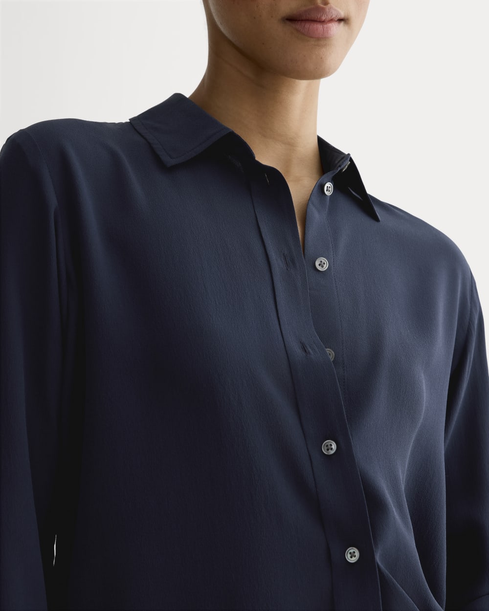 The Must-Have Shirt in Washable Silk | Navy