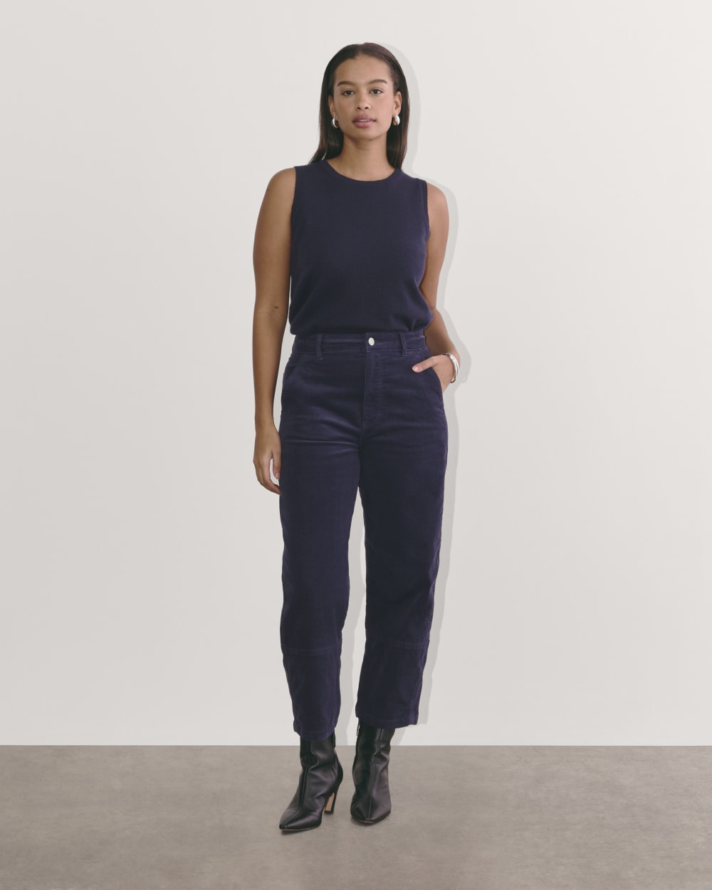 The Utility Barrel in Corduroy | Navy