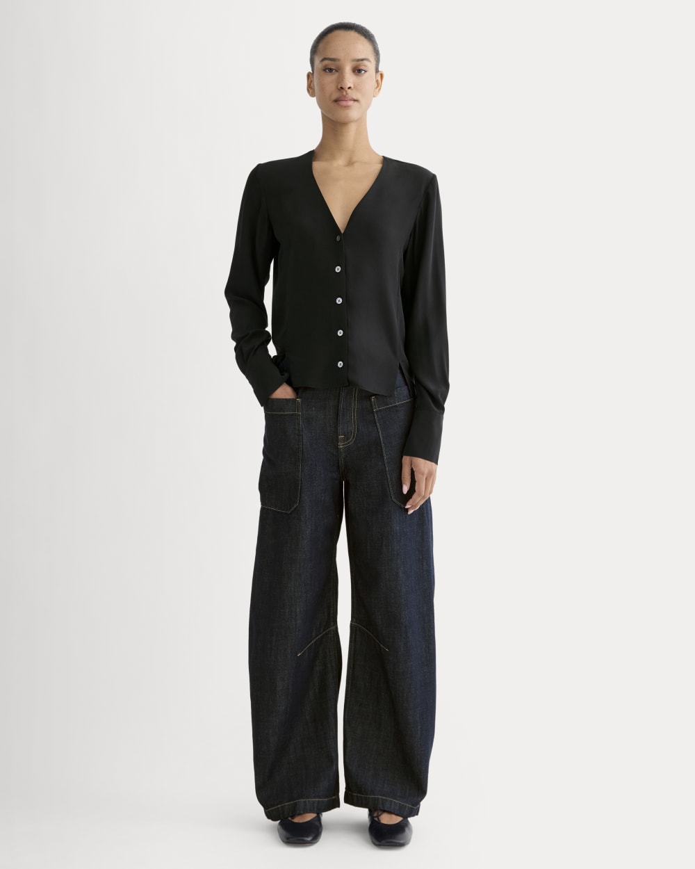 The V-Neck Blouse in Washable Silk | Black