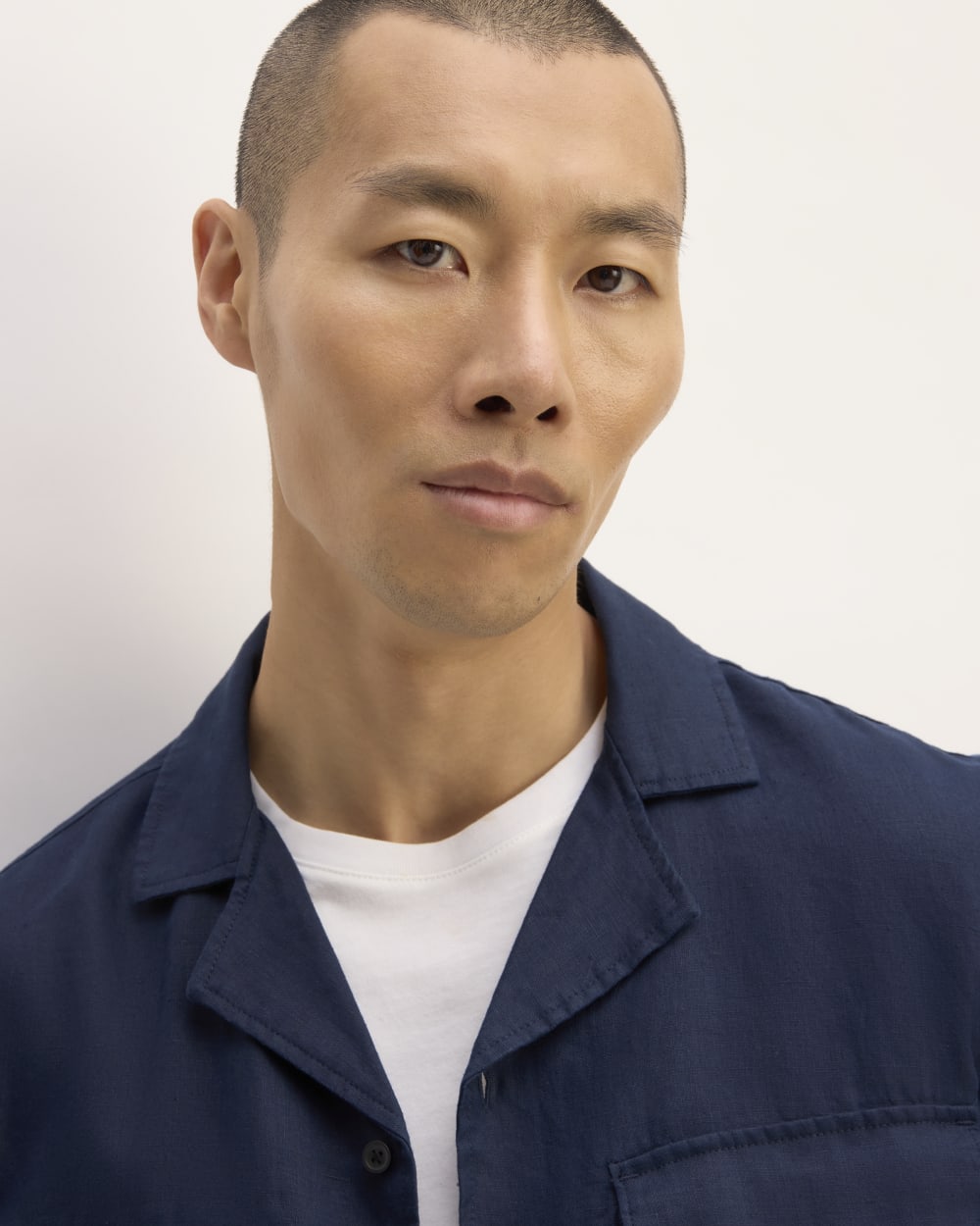 The Resort Shirt in Linen | Navy