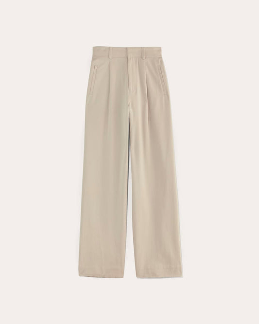 The Draper Pleated Pant in Buttersmooth | Sandstone | 30 Inseam