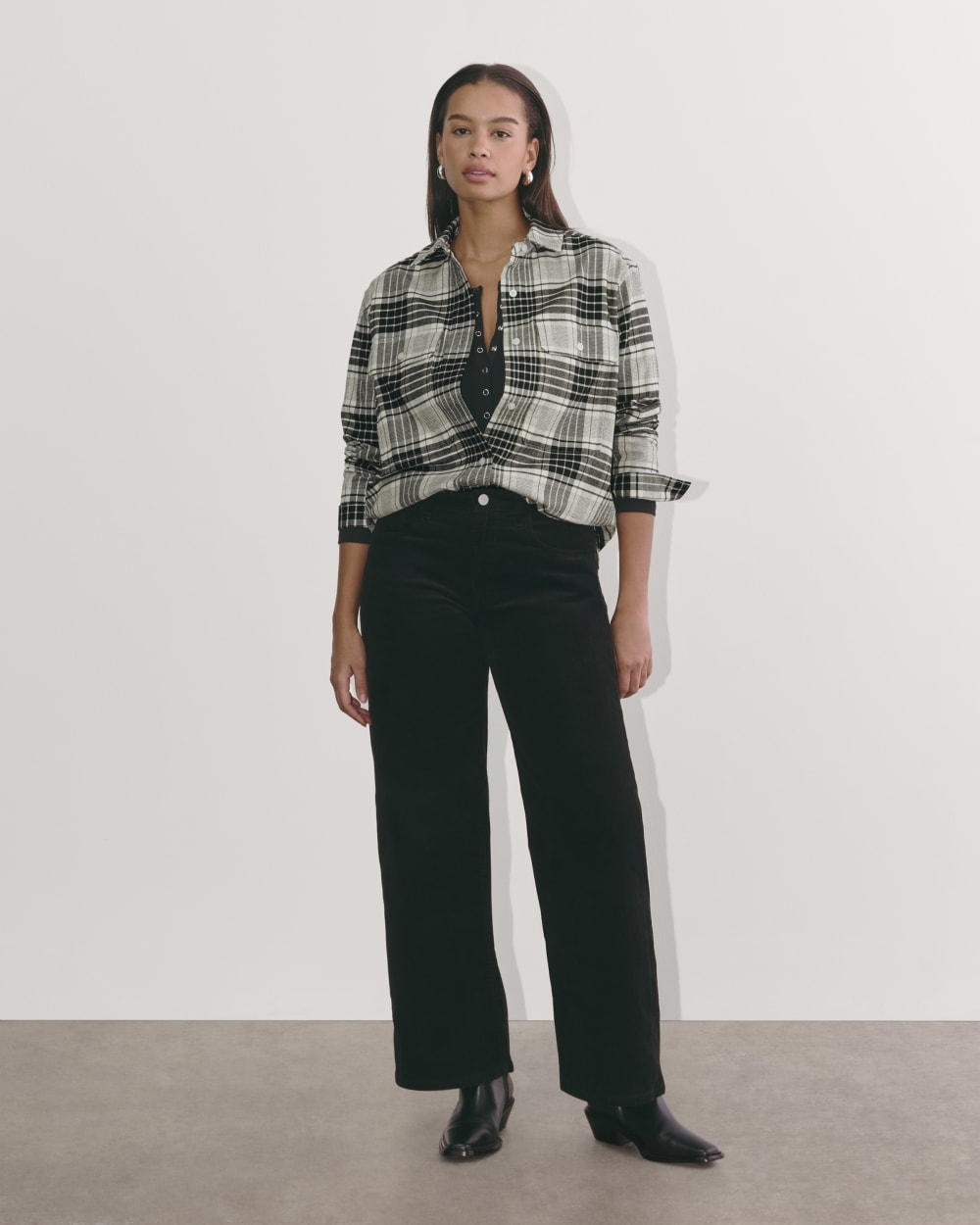 The Boyfriend Shirt in Flannel | Light Heather Oat / Black