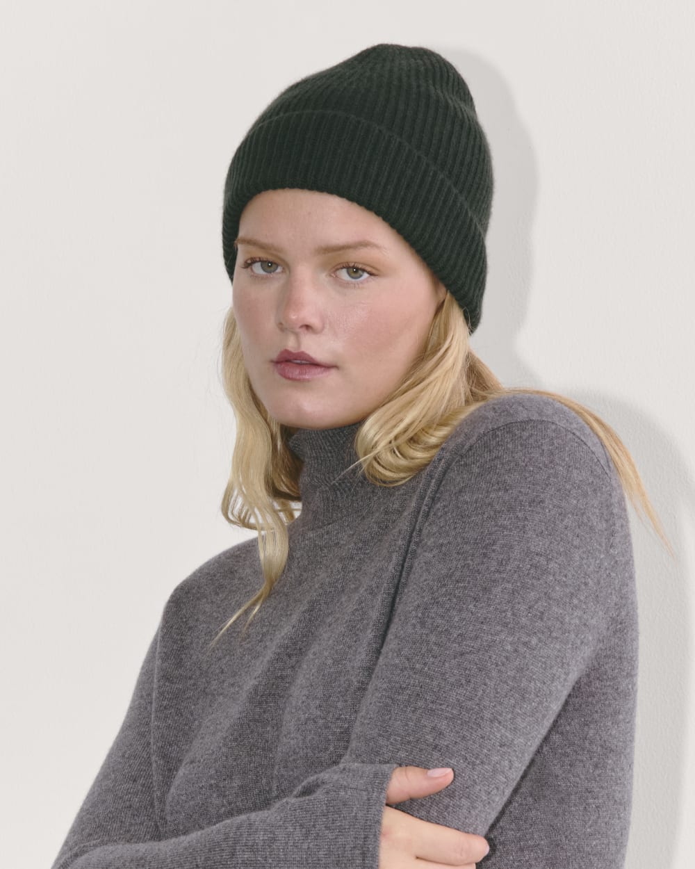 The Cashmere Ribbed Beanie | Scarab