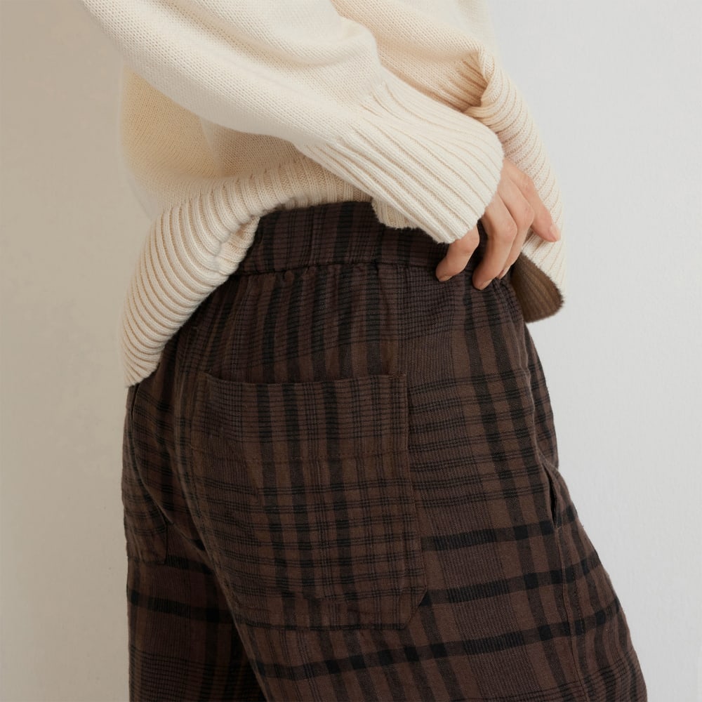 The Linen Pull-On Barrel Pant | Chocolate Brown / Black