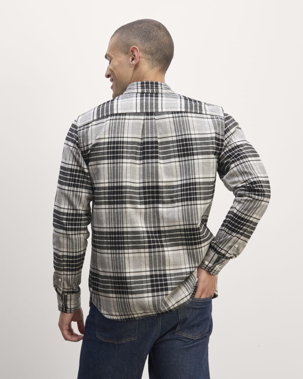 The Brushed Flannel Shirt | Light Heather Oat / Black