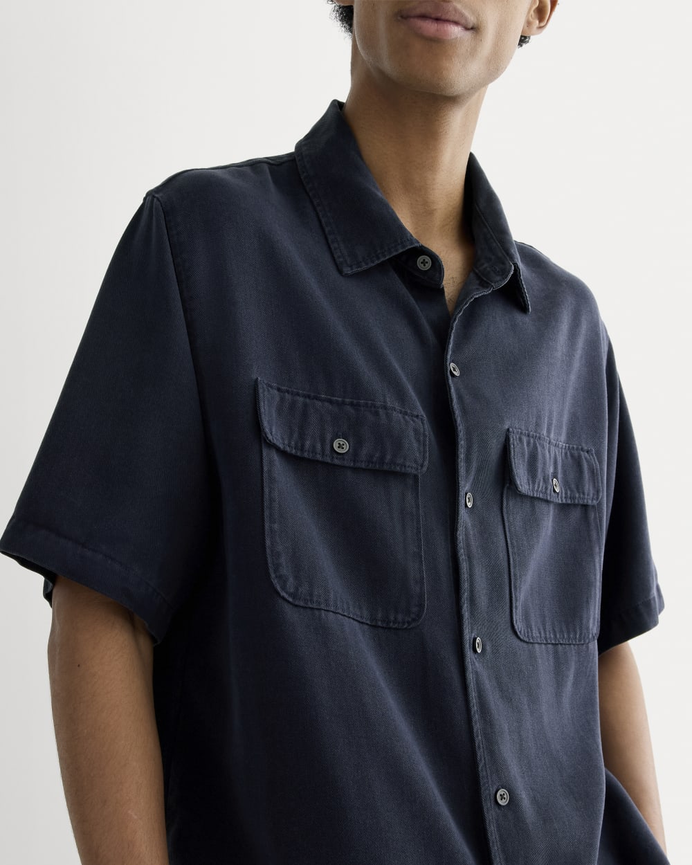 The Relaxed Utility Shirt in Buttersoft | Navy
