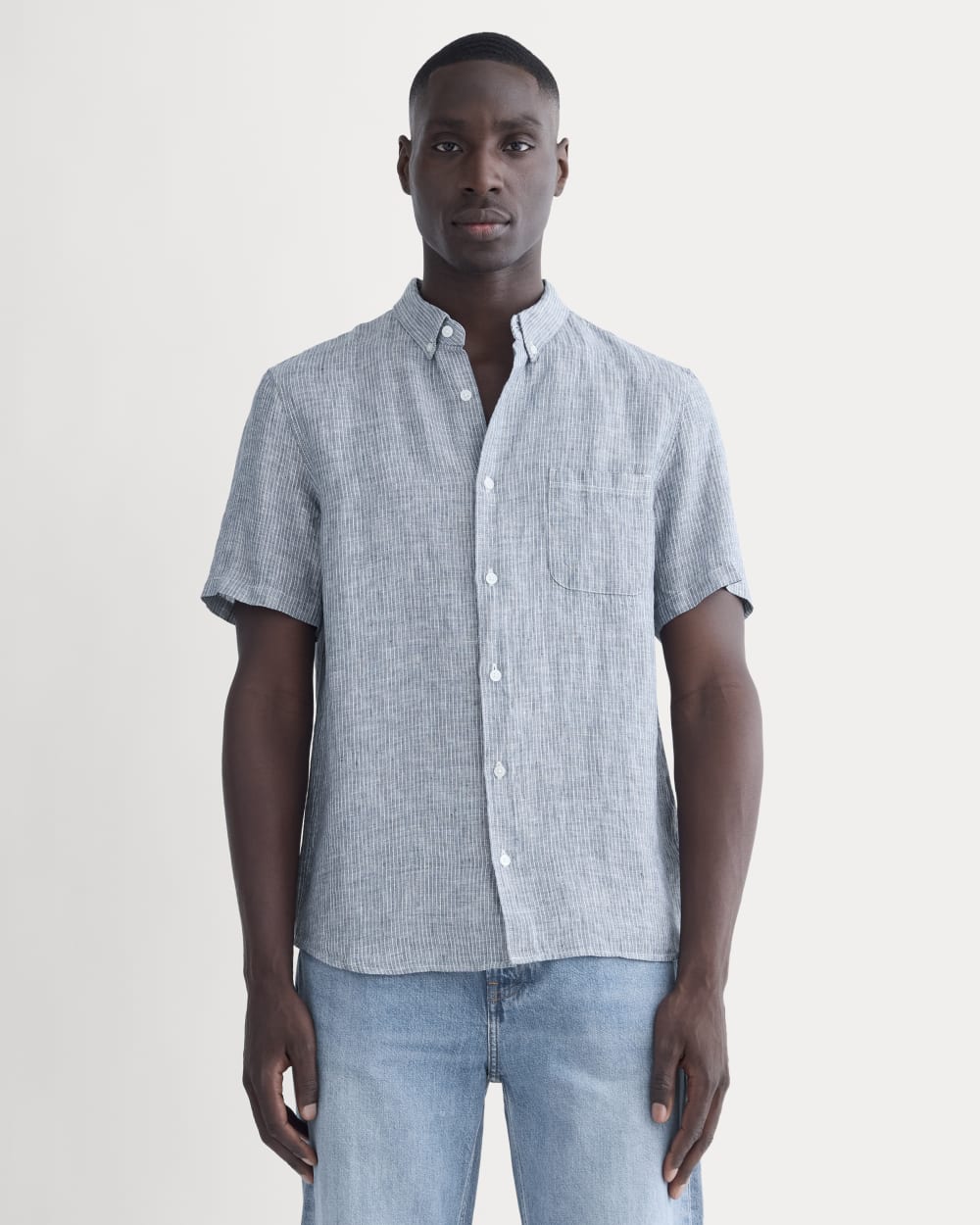 The Classic Short-Sleeve Shirt in Linen | White / Blue