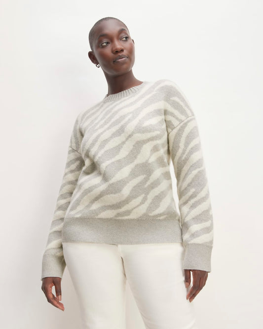 The Alpaca Tiger Jacquard Crewneck | Heathered Grey / Snow