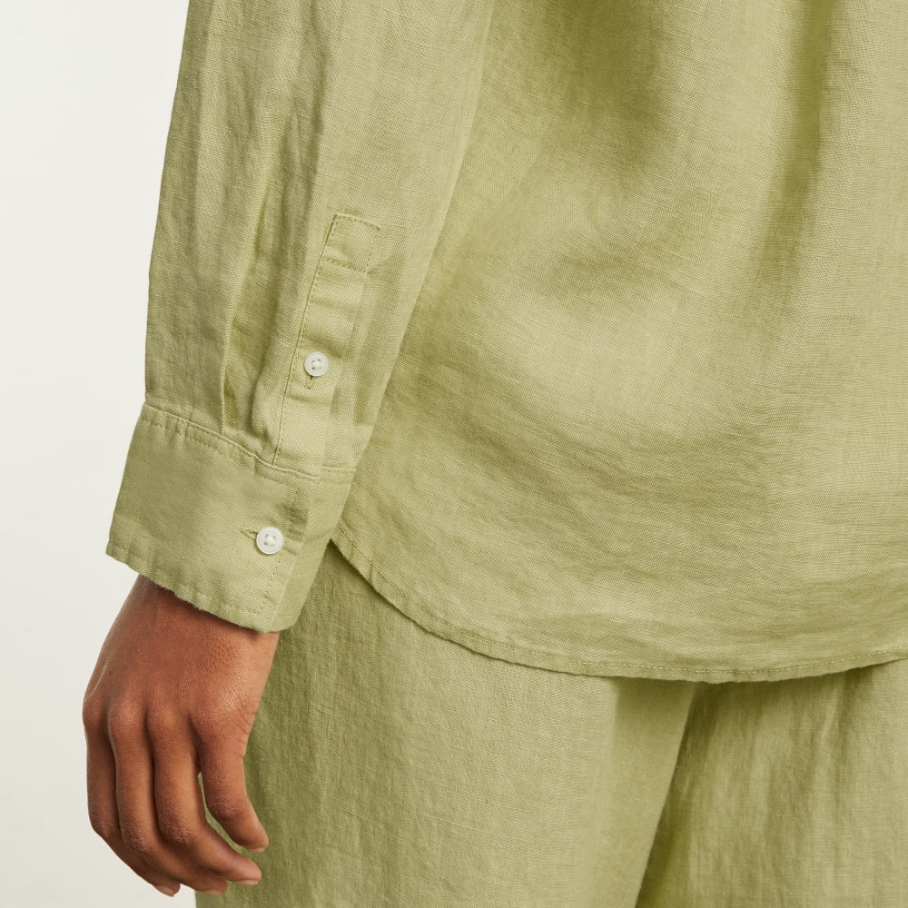 The Must-Have Shirt in Linen | Leek