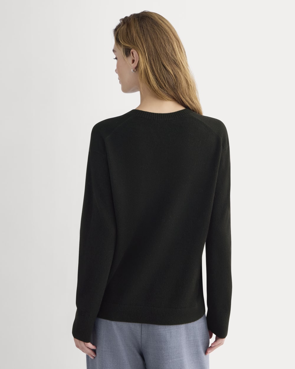 The Classic V in Cashmere | Black