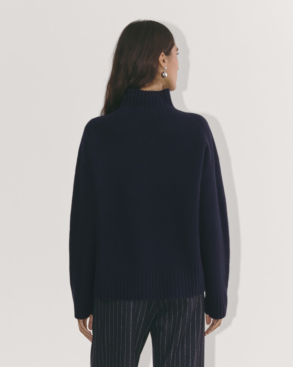 The Honeycomb Funnel Neck in Wool Cashmere | Navy