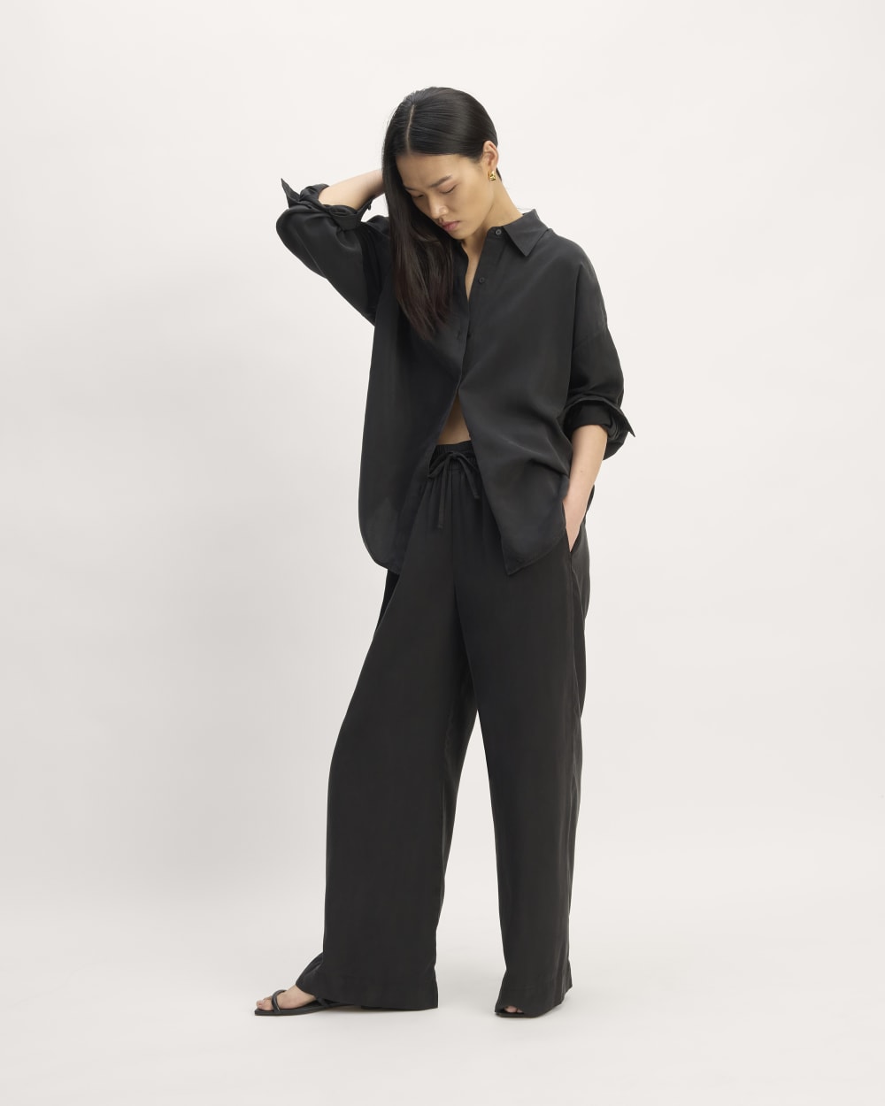 The Oversized Shirt in Butterlite | Black
