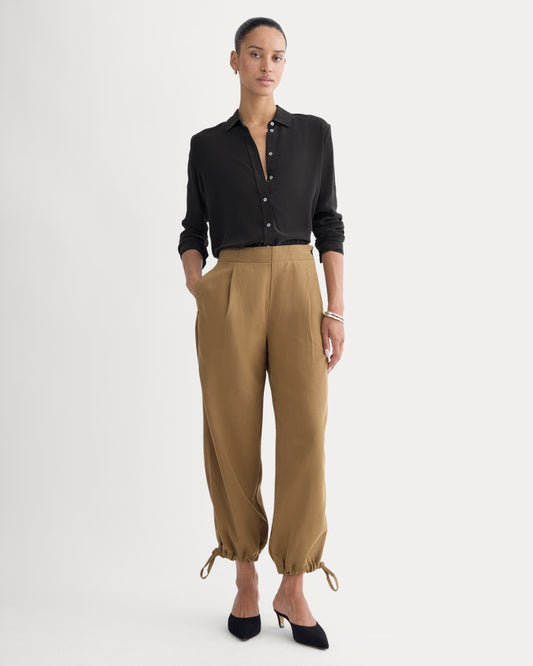 The Chino Jogger in Buttersoft | Aged Brass