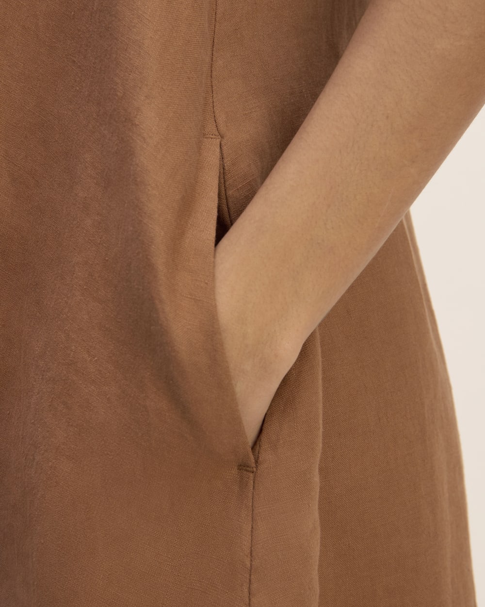 The Daytripper Dress in Linen | Carob Brown