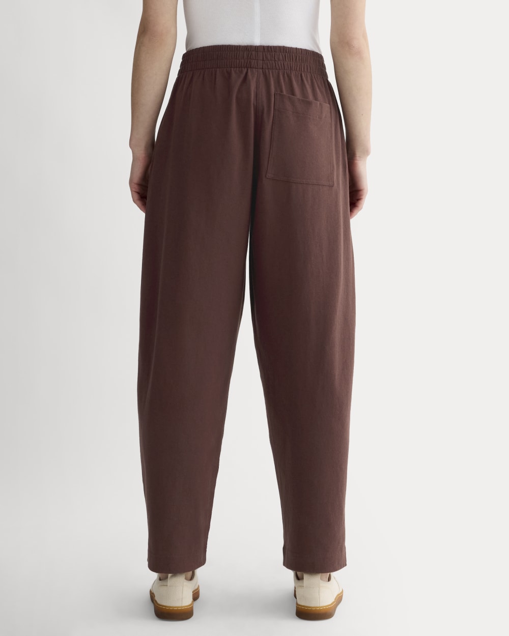 The Off-Duty Barrel Pant | Dark Mahogany
