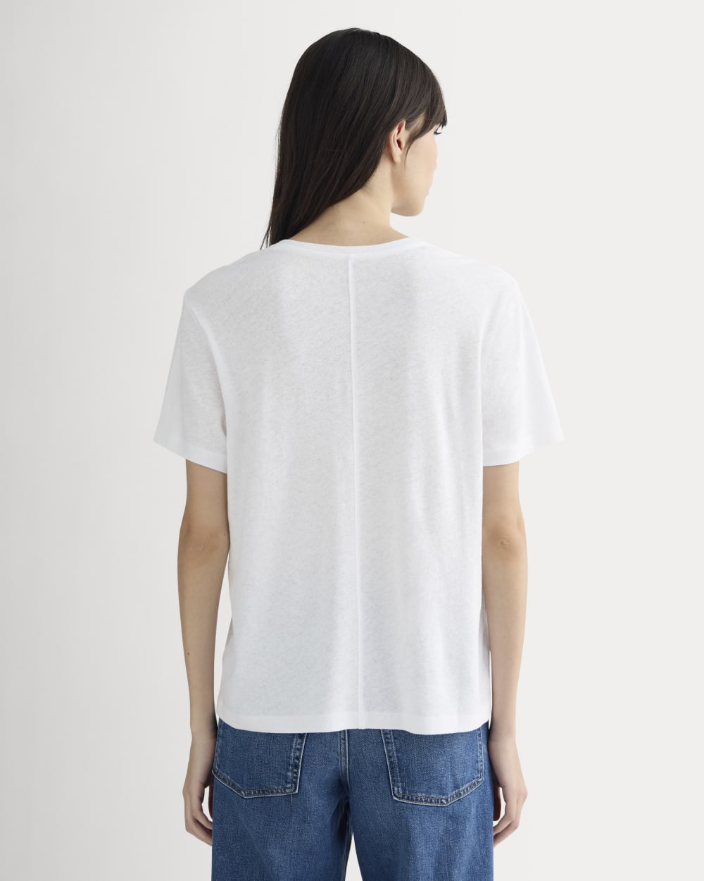 The Slouchy V-Neck Tee in Cotton Linen | White