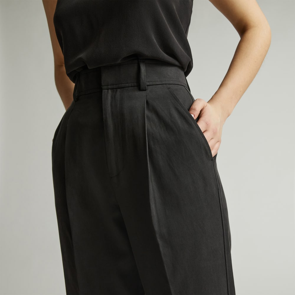 The Draper Tapered Pant in Buttersmooth | Black