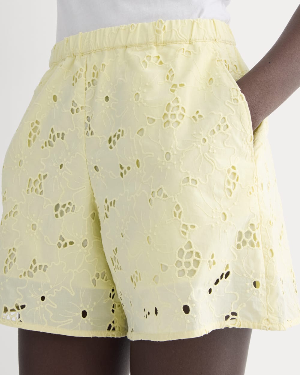 The Eyelet Pull-On Short | Light Yellow