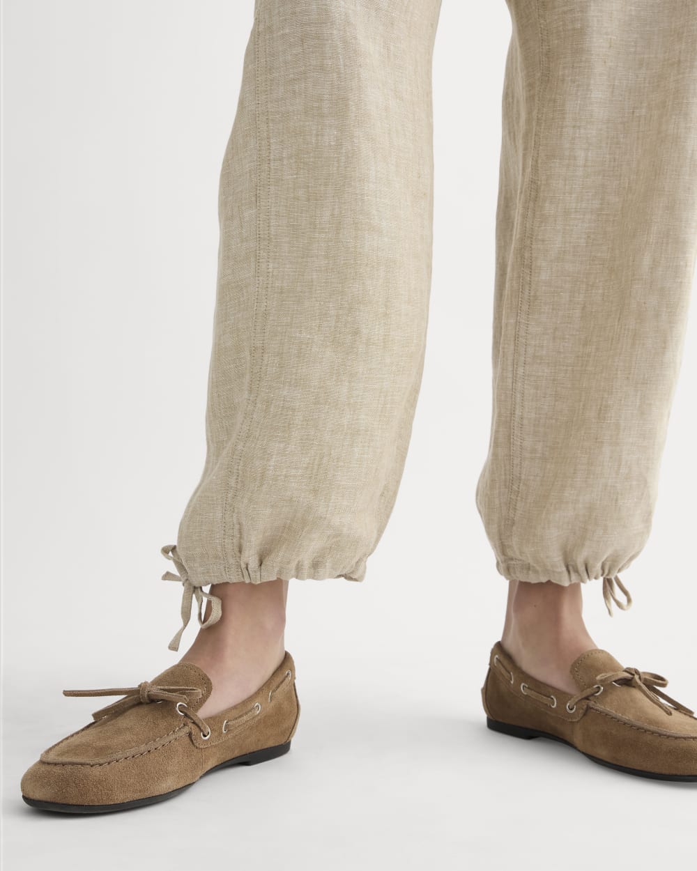 The Cargo Curve Pant in Linen | Cornstalk Chambray