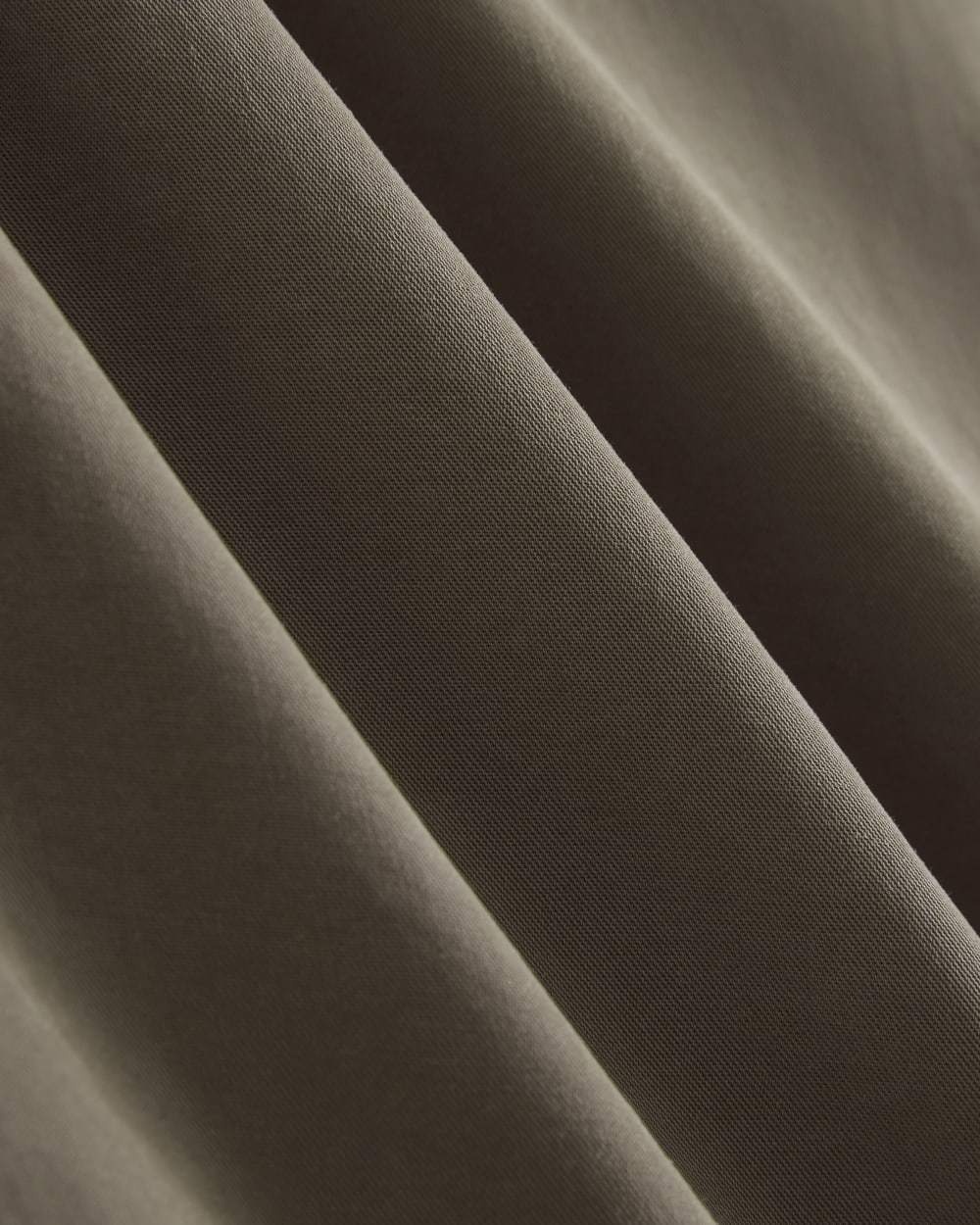 The Muscle Top in Butterlite | Deep Taupe