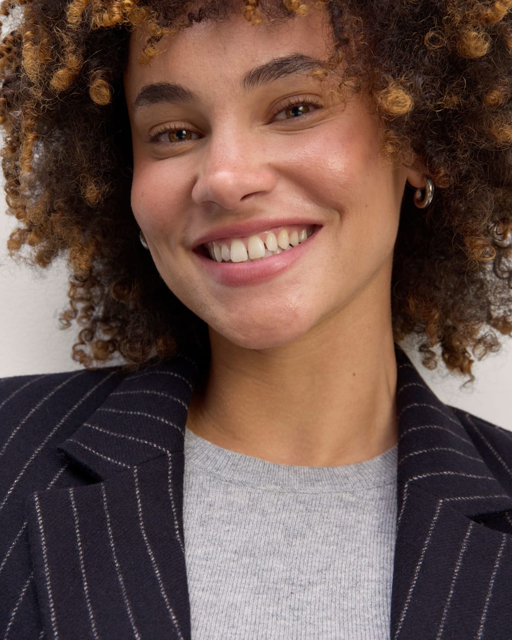 The Oversized Blazer in Wool | Navy / White