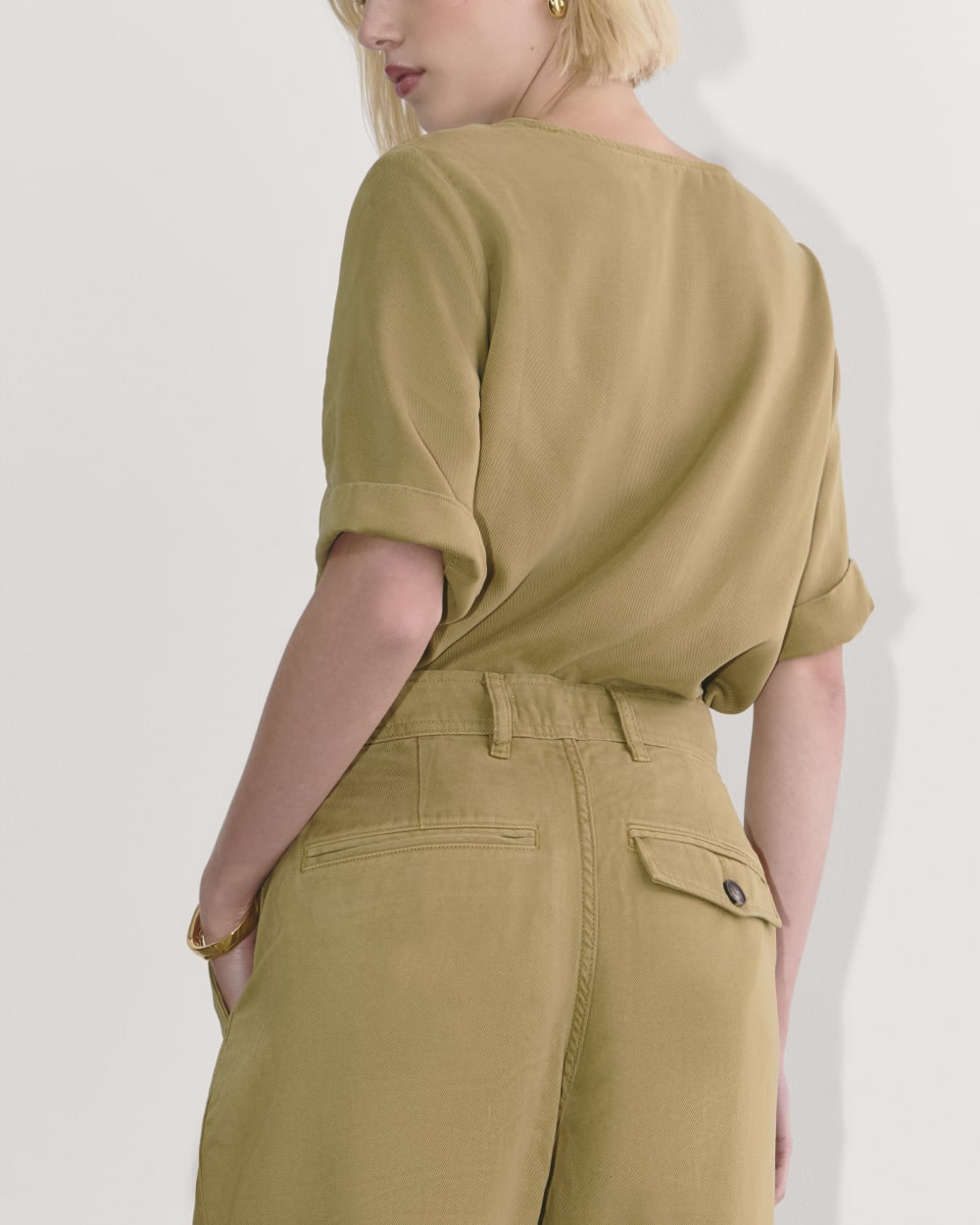 The Relaxed Tee in Buttersoft | Fennel Seed