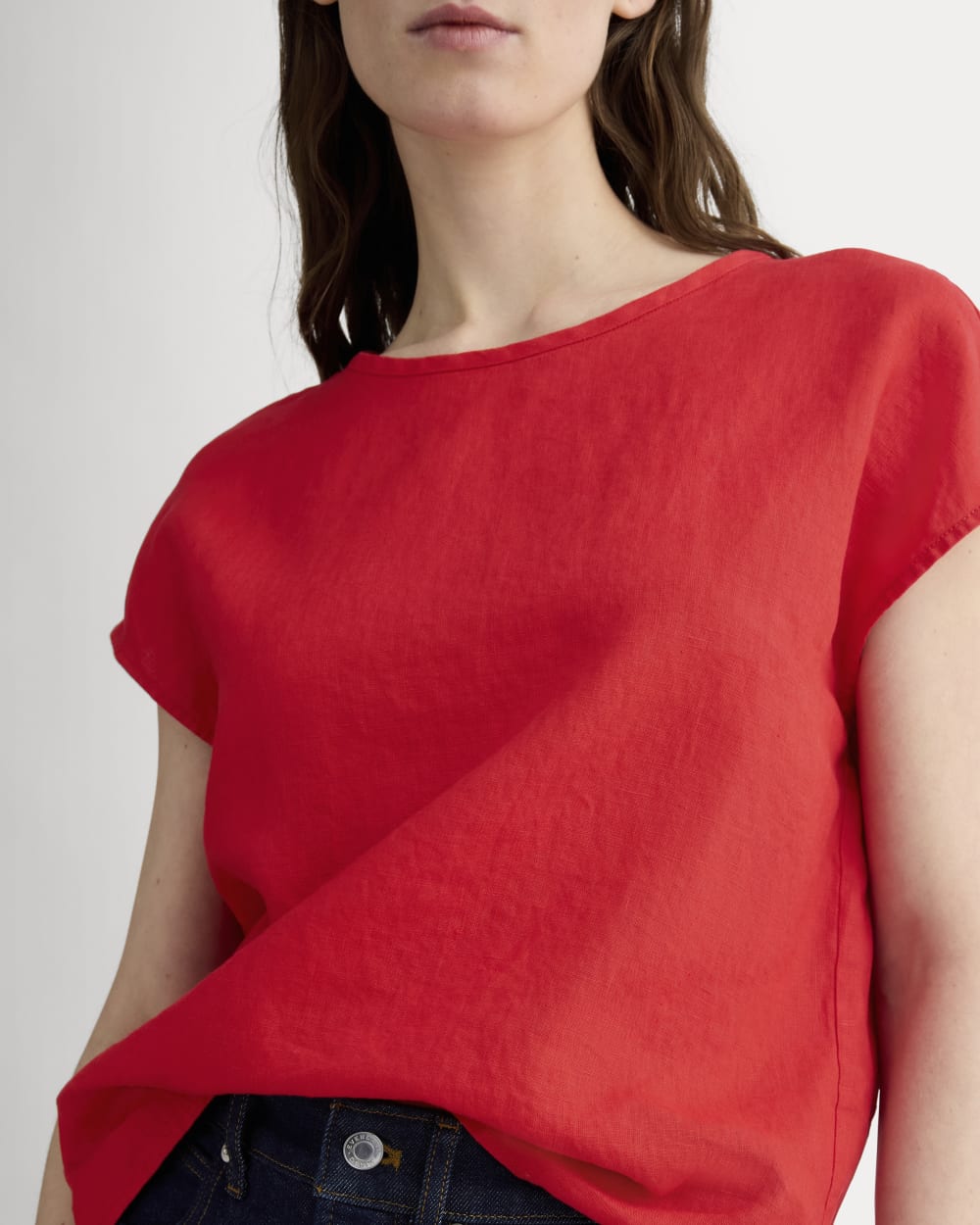 The Muscle Top in Linen | Classic Red