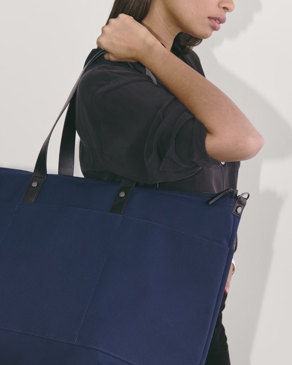 The Canvas Weekender | Navy
