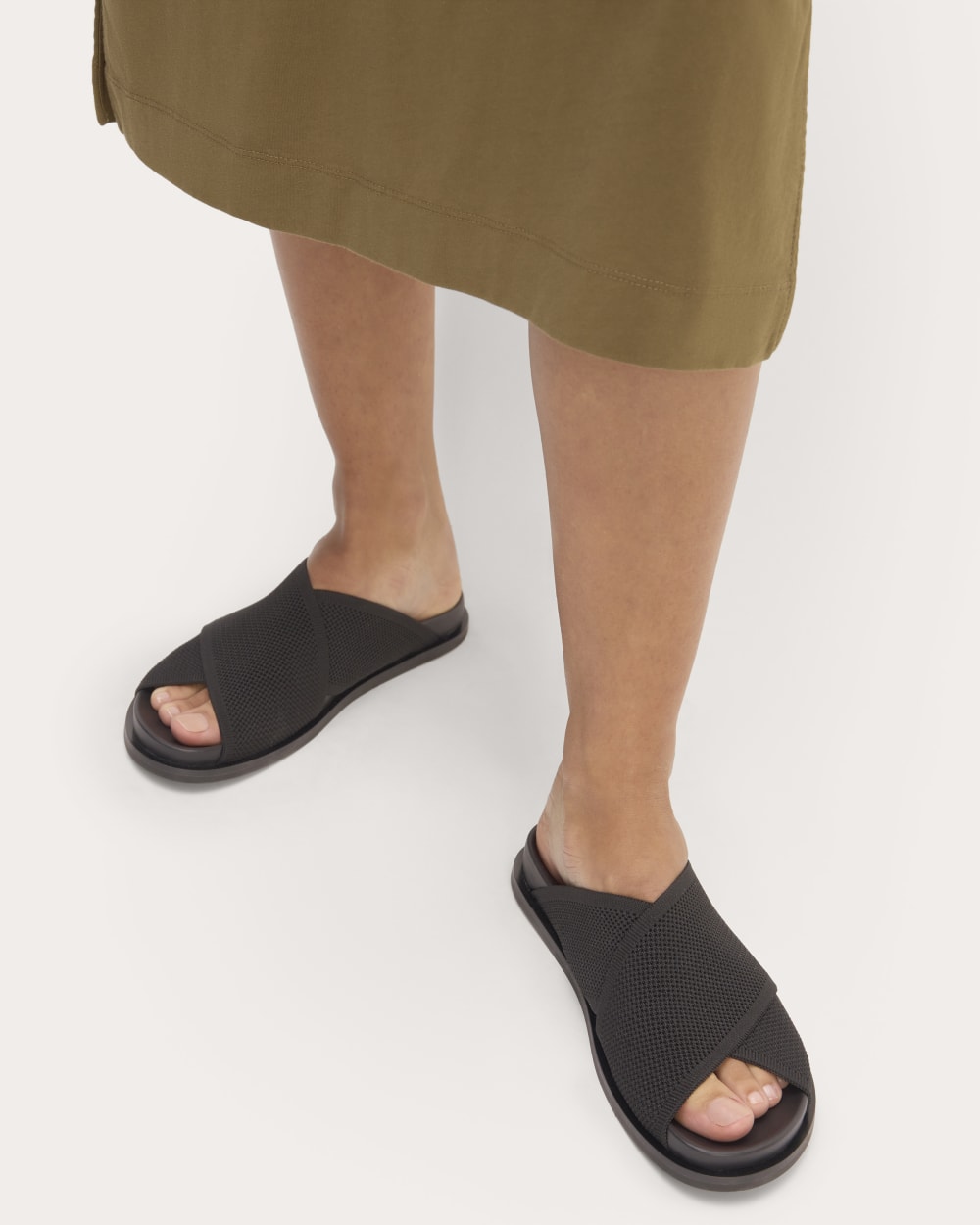 The ReKnit Form Crossover Sandal | Black