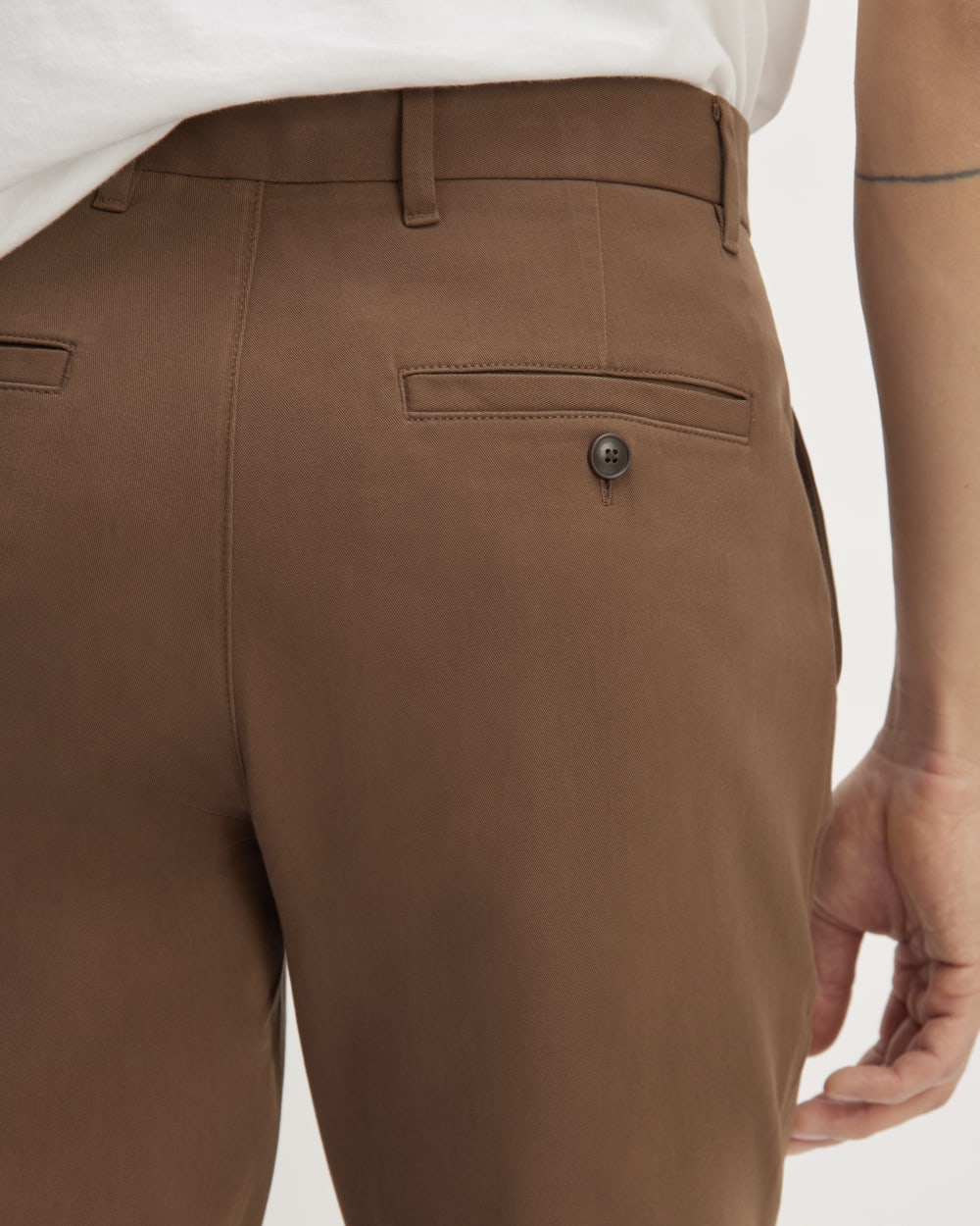 The Performance Chino | Uniform | Cocoa | Athletic